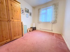 CHESTNUT ROAD- click for photo gallery